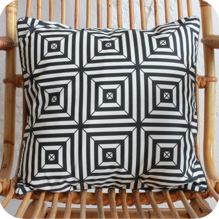 Coussin Black & White